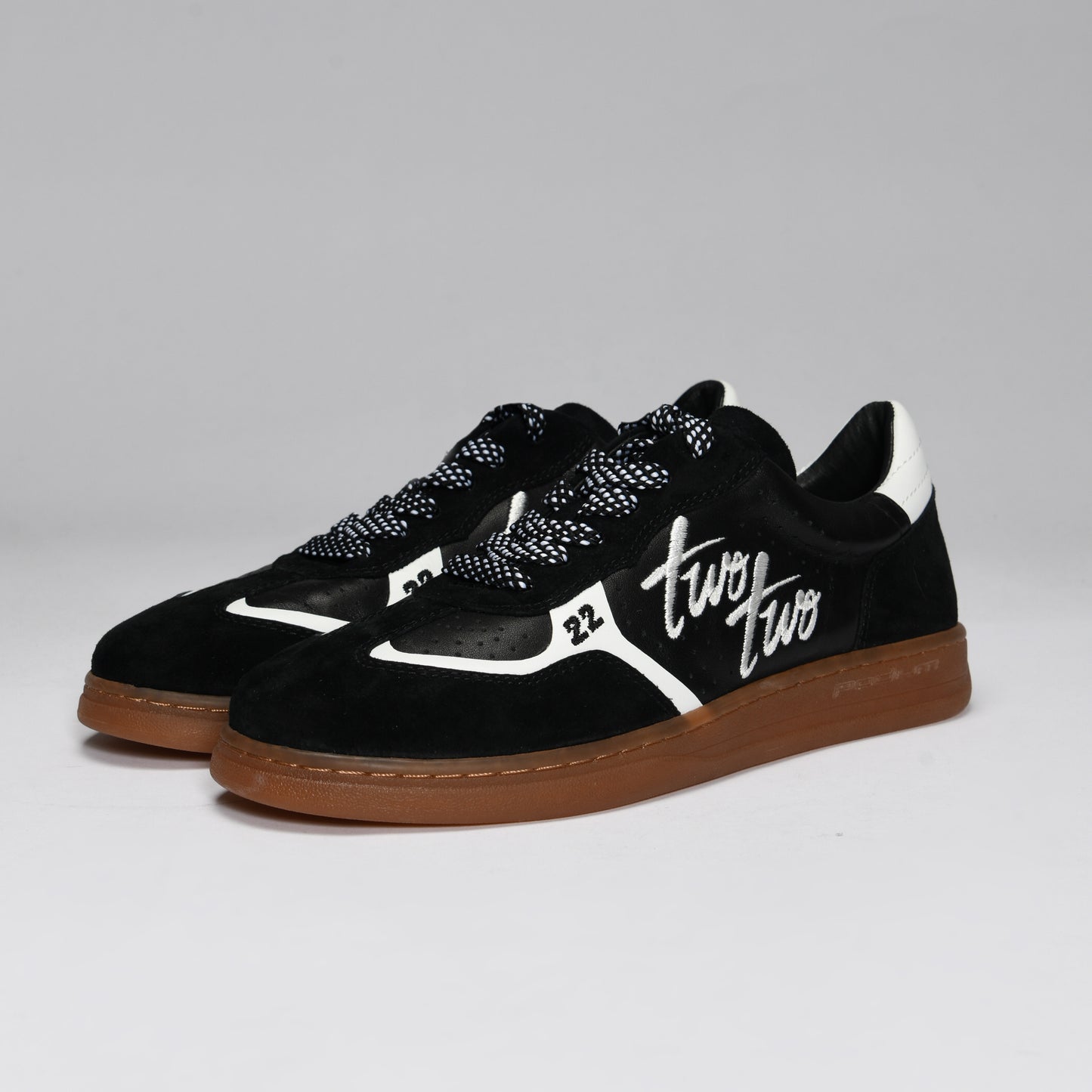 CR-22 Chad Reed lace-up sneaker leather suede black white
