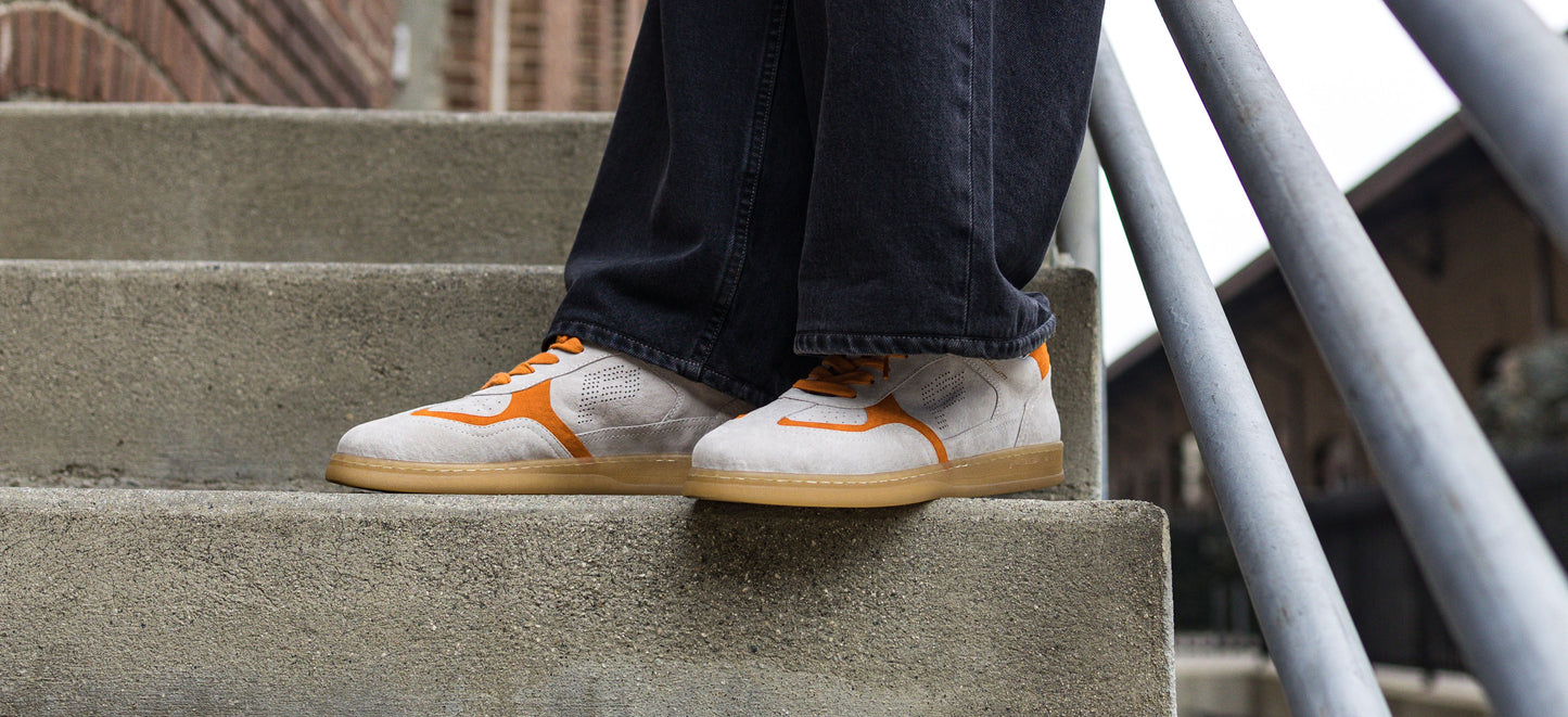 P1 sneaker Ice Grey Orange lace-up